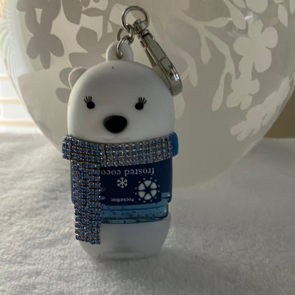 SOLD ! BBW Polar Bear With Gemstone Scarf PocketBac Holder + FREE GIFT Hand Gel - Picture 4 of 5